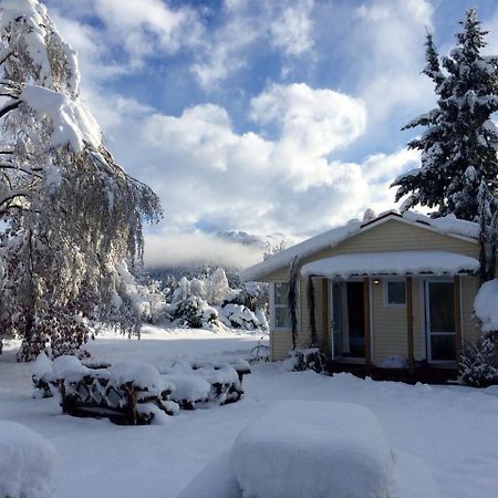 Tailor Made Tekapo Accommodation - Hostel Лейк Текапо Екстериор снимка