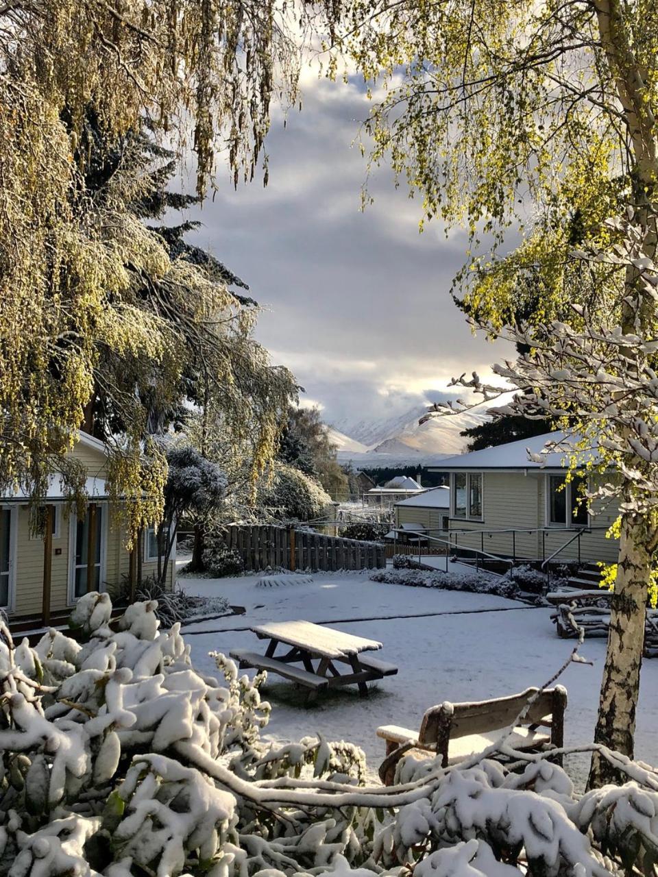 Tailor Made Tekapo Accommodation - Hostel Лейк Текапо Екстериор снимка