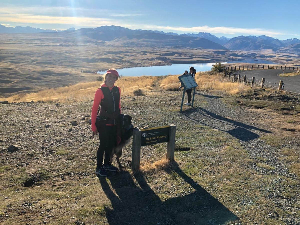 Tailor Made Tekapo Accommodation - Hostel Лейк Текапо Екстериор снимка
